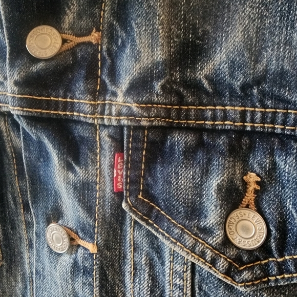 Levi's Womens Trucker Jean Jacket Button Down Denim Medium Wash Blue Size XS - Picture 3 of 13